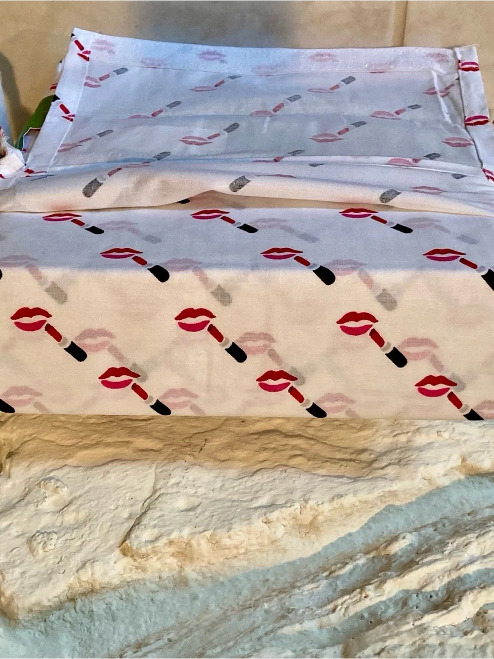 DORM READY NEW kate spade New York X-Long Twin Lipstick Print Sheet Set